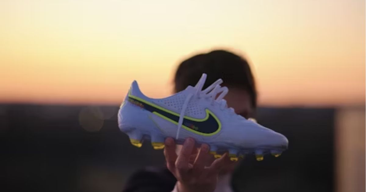 Top 10 Scarpini da Calcio 2025 per Ogni Tipo di Giocatore